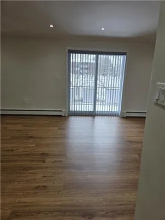 1000 Lexington Street — Photo 7