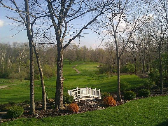 3rd image of 5636 Crestwood Dr