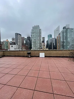 Rented by Estate Realty Management | media 12