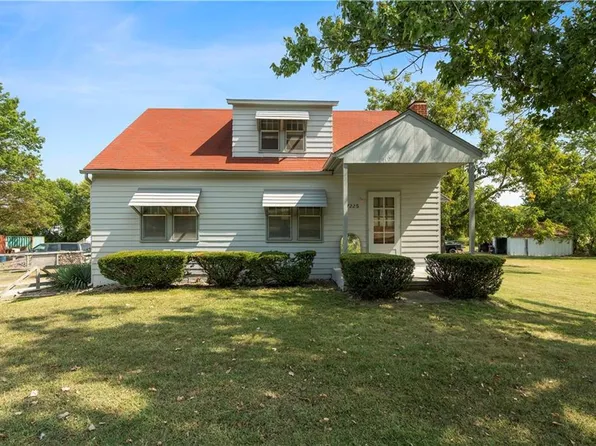 7225 Noland Rd, Kansas City, MO 64133