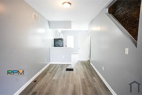 2 bed, $2,000 — Photo 3
