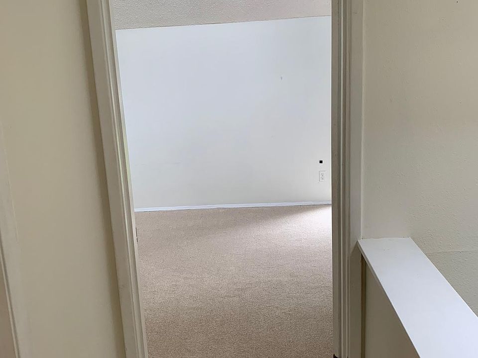 1st image of 6525 139th Pl NE APT 36