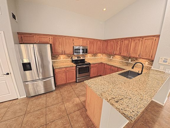 5th image of 4120 E Stanford Ave