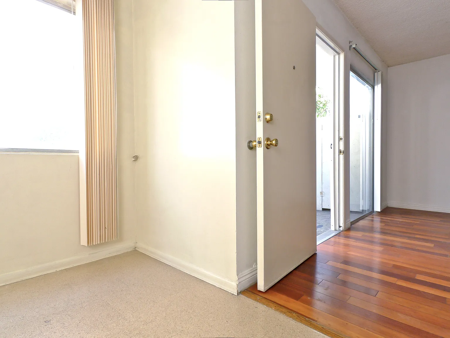 3 bed, 1110 sqft, $4,500 — Photo 3