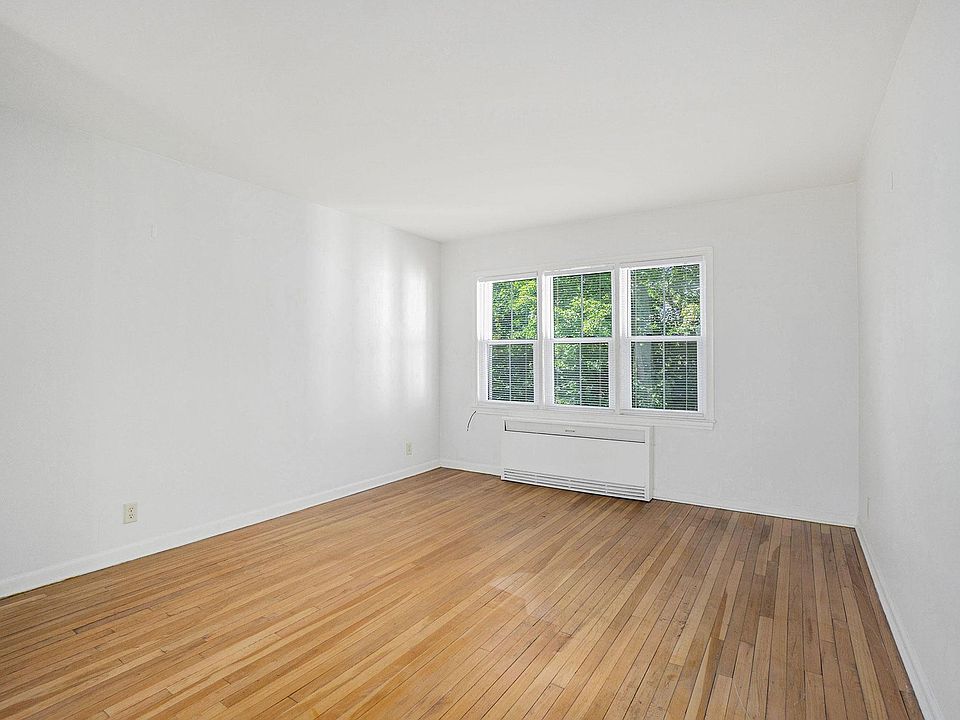 1st image of 2010 N Westnedge Ave #1