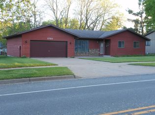 1703 Mitscher Ave, Eau Claire, WI 54701
