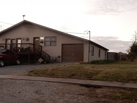 2nd image of 1219 W Barnett St