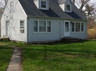 2446 E Ballard Rd, Des Plaines, IL 60016