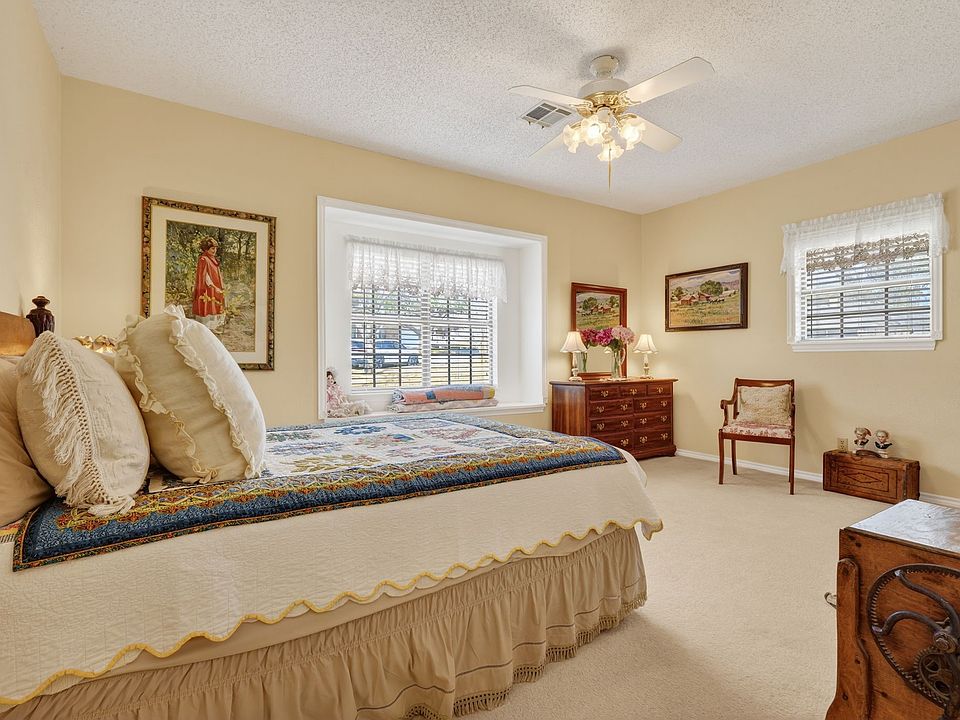 407 N Avenue Z, Clifton, TX 76634 | Zillow