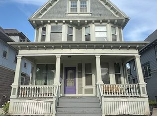 2844 N Hackett Ave, Milwaukee, WI 53211