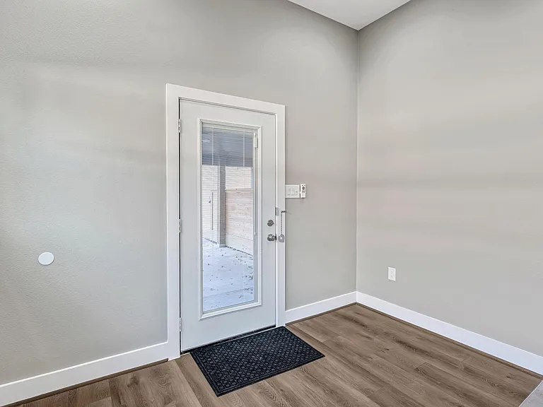 430 N Hutcheson St — Photo 24