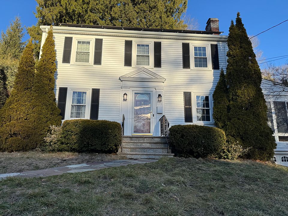 1st image of 67 Bow Rd