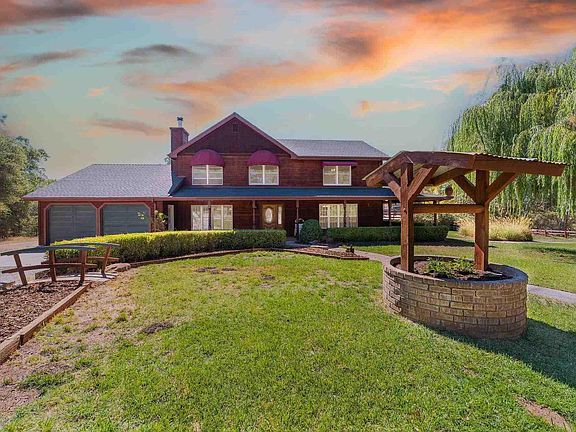 3rd image of 19600 Jubilee Ct