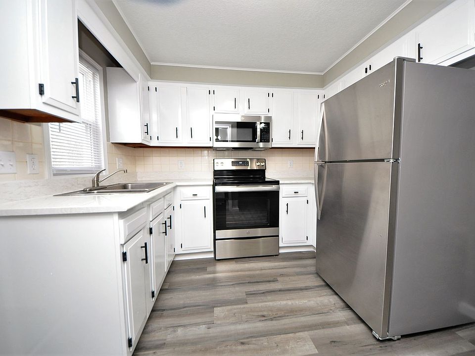 1st image of 307 Granada Dr