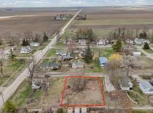 107 Sheridan St, Longview, IL 61852