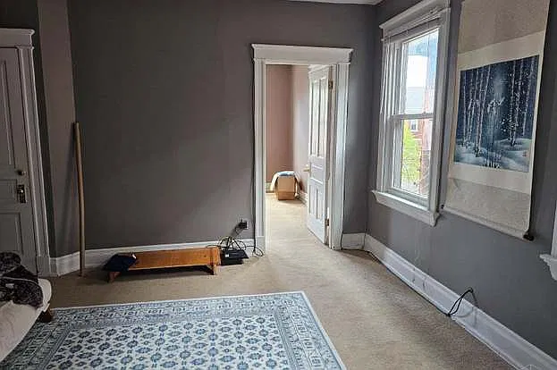 5 bed, 2500 sqft, $3,500 — Photo 3