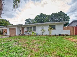 5956 46th Ave N, Kenneth City, FL 33709