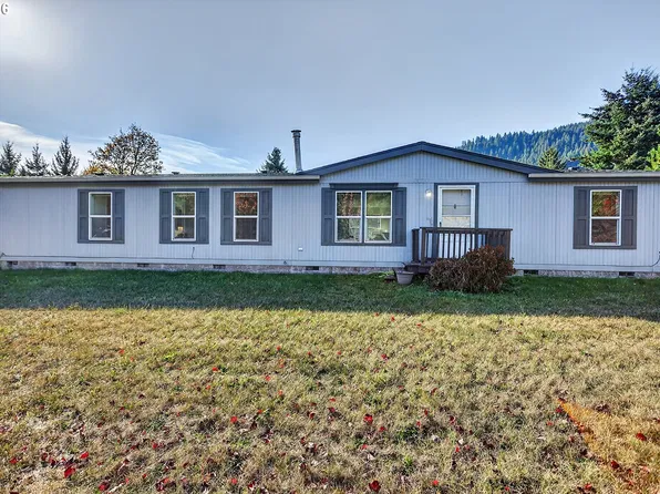 151 Russells Timber Ln, Carson, WA 98610