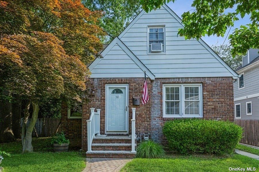 1st image of 30 Linden St