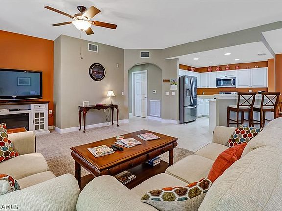 5th image of 3947 Del Sol Ln Unit 201