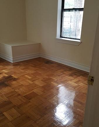 4th image of 736 E 31st St #2