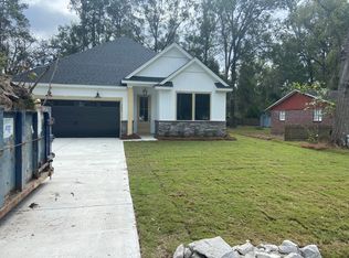 1706 Ash Ave, Moncks Corner, SC 29461