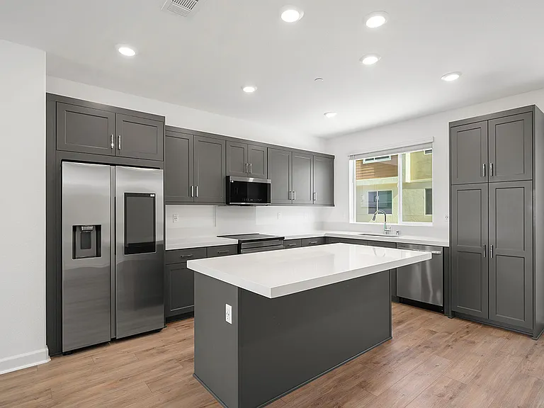 842 Kili St #5 — Photo 10