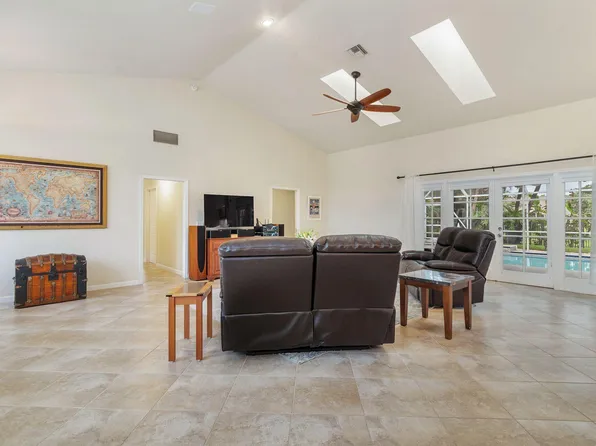 12670 Headwater Circle, Wellington, FL 33414