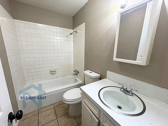 5th image of 501 Westlawn Dr #11374743