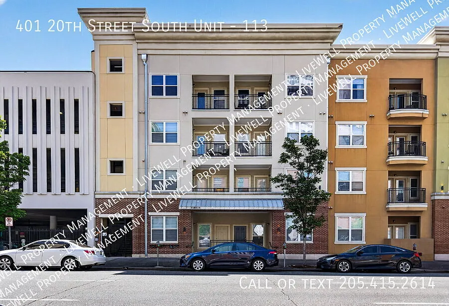 Cozy 1-Bedroom Retreat in Birmingham's Heart! — Photo 4