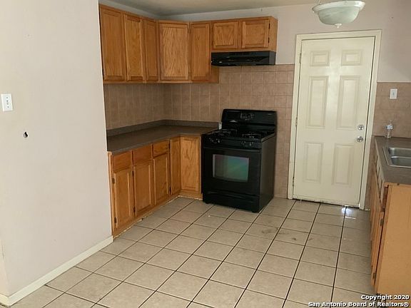 4th image of 3846 S Walters #1-F
