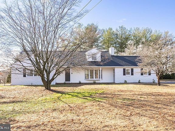 3rd image of 60 Buckwalter Rd