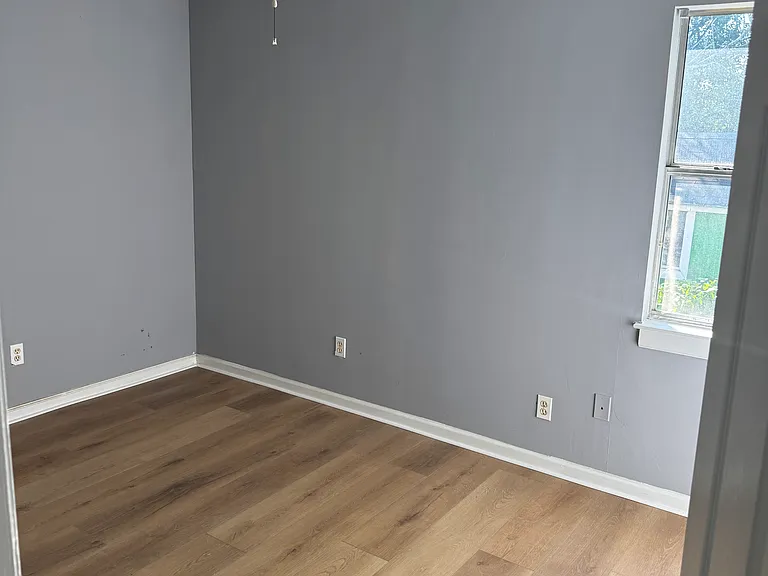 514 Tuten Ave — Photo 3