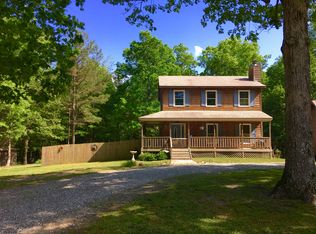 2738 Lees Neck Farm Rd, Saluda, VA 23149