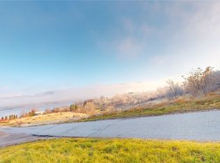 1 Nulton Ln, Oroville, WA 98844