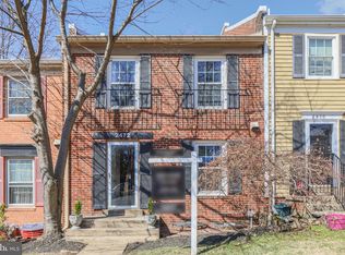 2472 Windbreak Dr, Alexandria, VA 22306