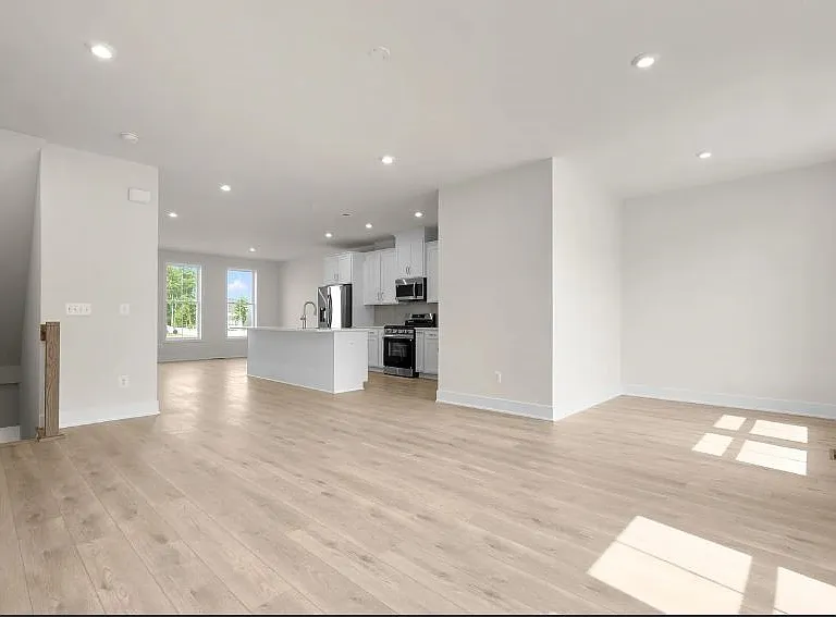 112 Galaxy Pl — Photo 13