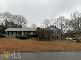 8806 Twin Oaks Dr, Jonesboro, GA