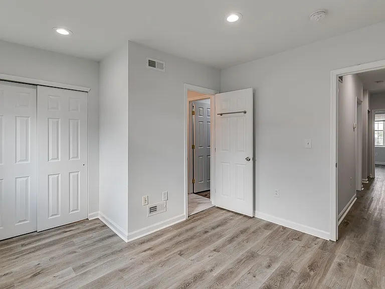 Brand New Luxury Temple Apartments — Photo 29