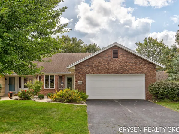 4256 Redbush Dr SW, Grandville, MI 49418