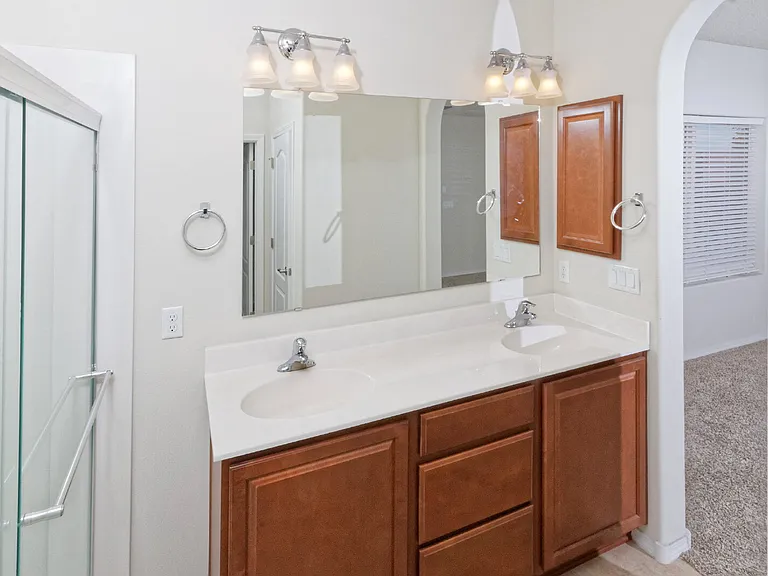 817 Palo Alto Dr NE — Photo 13