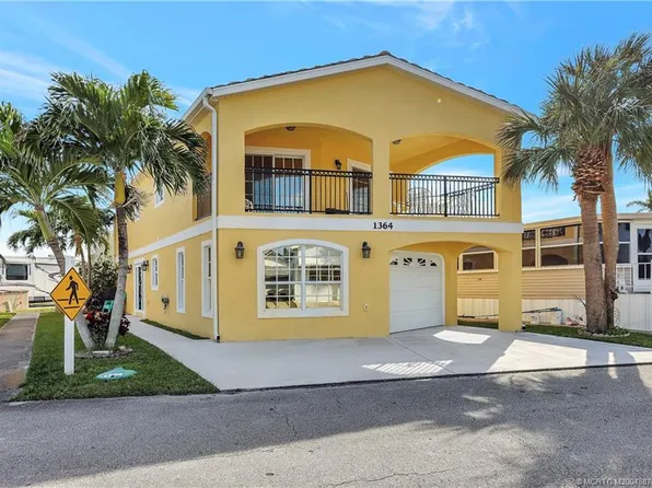 1364 Nettles Blvd, Jensen Beach, FL 34957