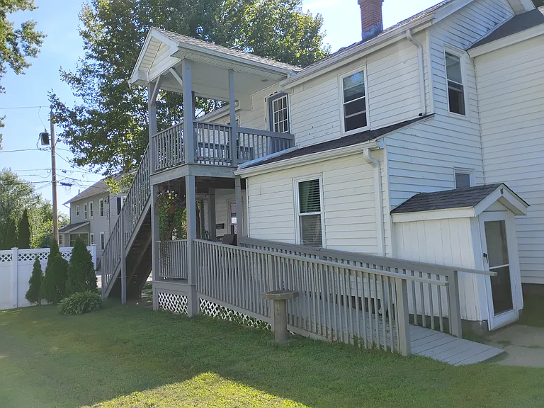 9 Sherman St #2 — Photo 11