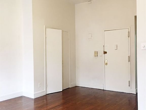 5th image of 614 W 138th St APT 2