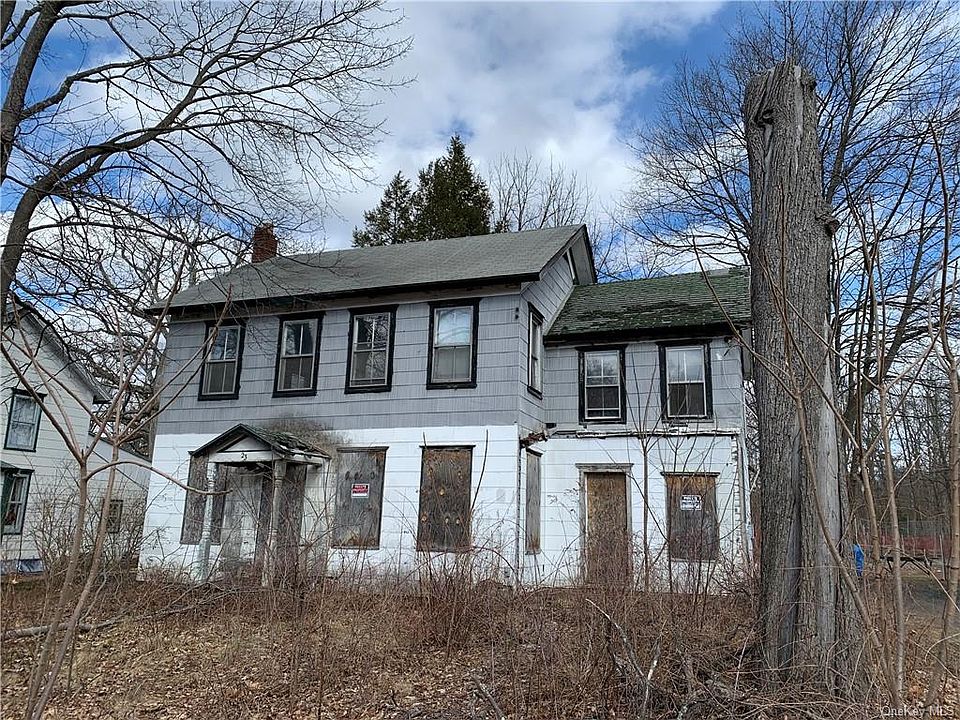 2nd image of 23 Grove St