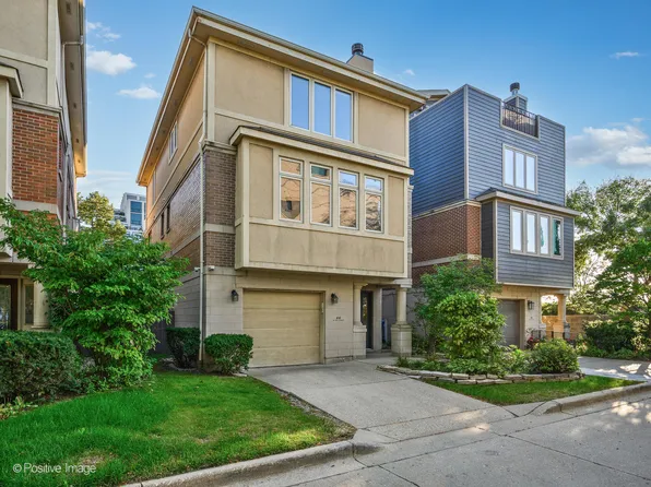 66 W 15th St, Chicago, IL 60605