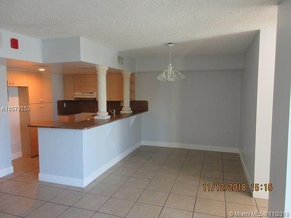 4th image of 11750 SW 18th St APT 305-1