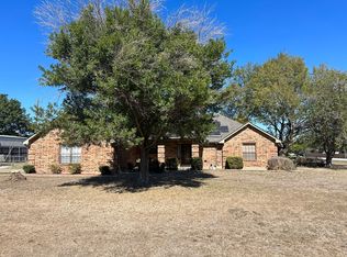233 Berry Dr, Haslet, TX 76052