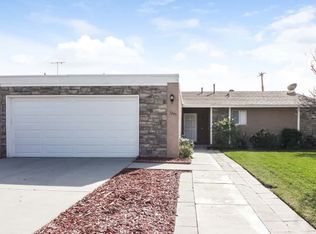 3295 Clifton Ave, Highland, CA 92346