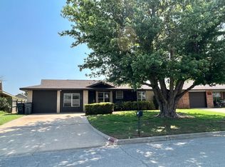 4722 SE Mieling Dr, Lawton, OK 73501